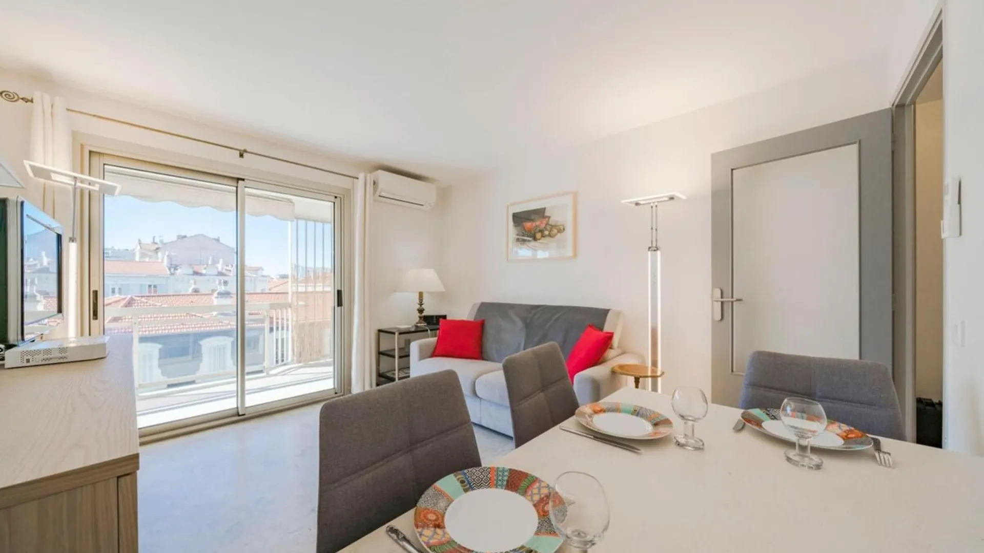 Very Nice One Bedroom In The Heart Of Cannes Apartment